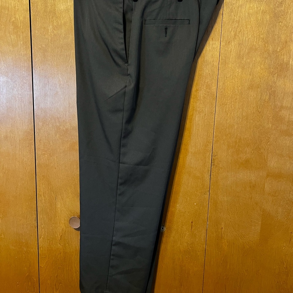 Haggar Cool 18 Pro Classic Fit Brown 42x29